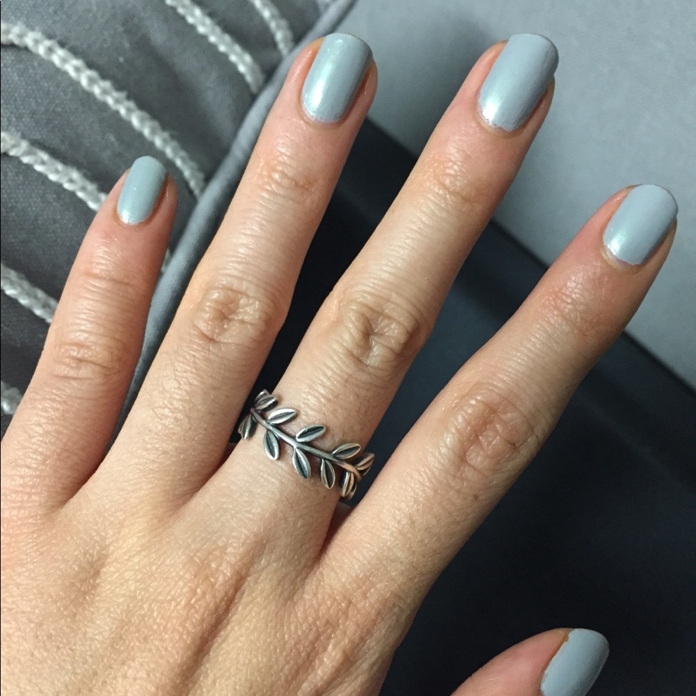 Pandora Laurel Wreath Silver Ring Sz 7